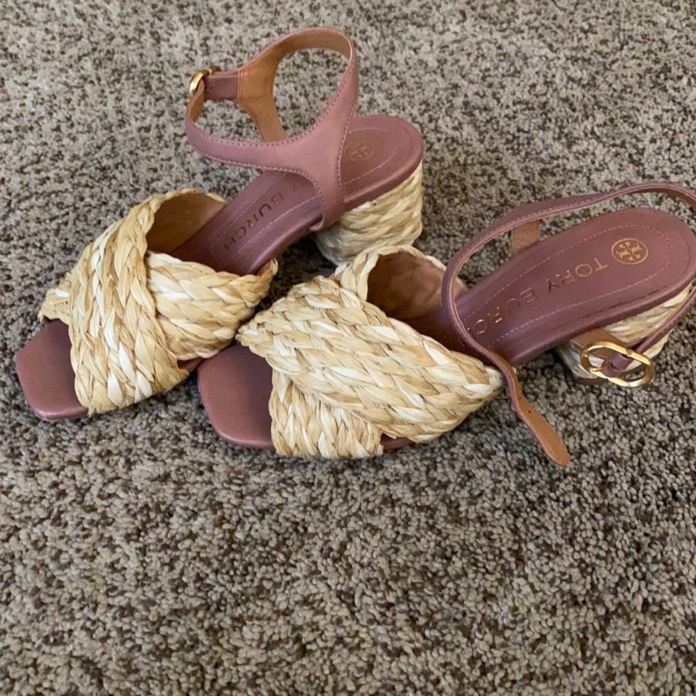 Tory Burch Kira straw sandal size 6.5 worn once